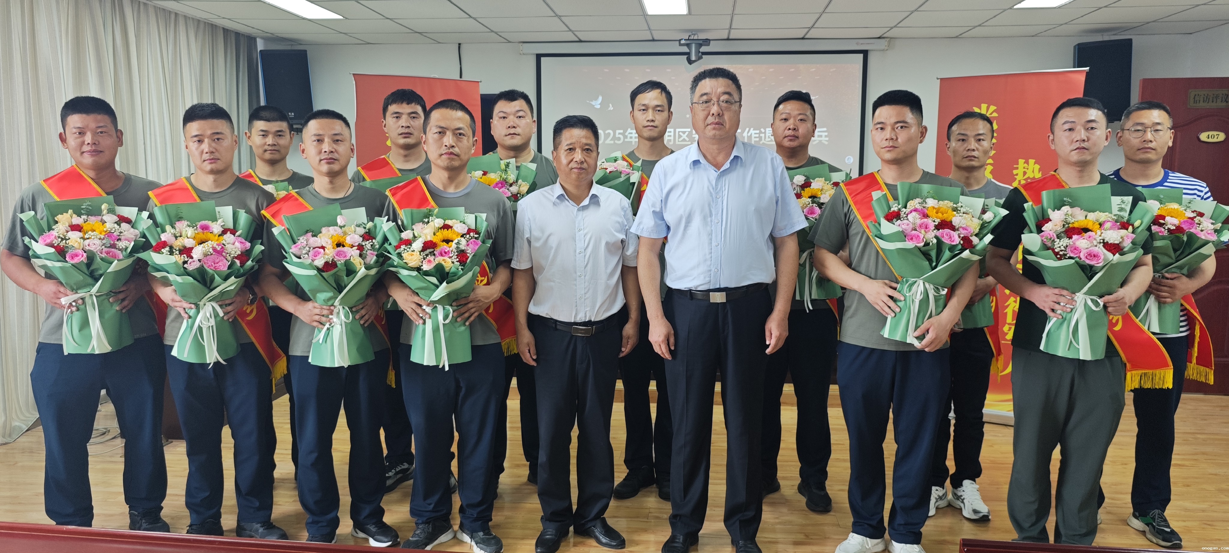 淮阴区：光荣返乡 欢迎回家